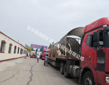 大型圆筒筛发货中 (3)